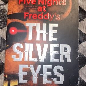 FIVE NIGHTS AT FREDDYS BOOKS